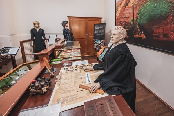 Yilgarn History Museum - Courthouse display
